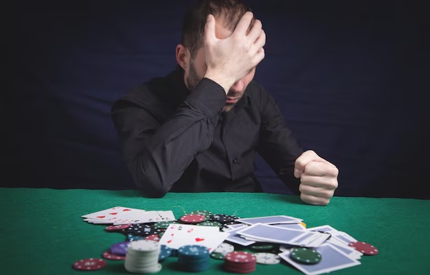 7 CÁCH THẤT BẠI TRONG POKER